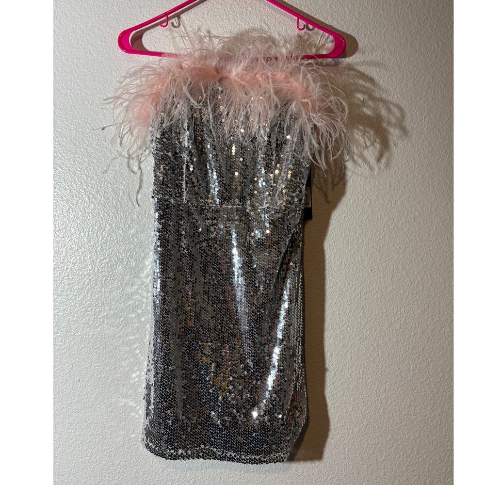 Fashion Nova NWT Size L Mila Sequin Mini Dress Silver Pink Feathers Strapless